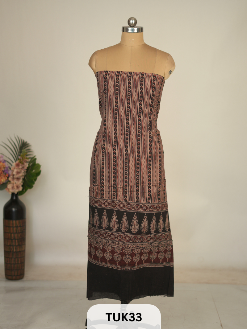 MODAL WITH AJRAKH TOP MATERIAL-2.5MTS AND 44 PANA