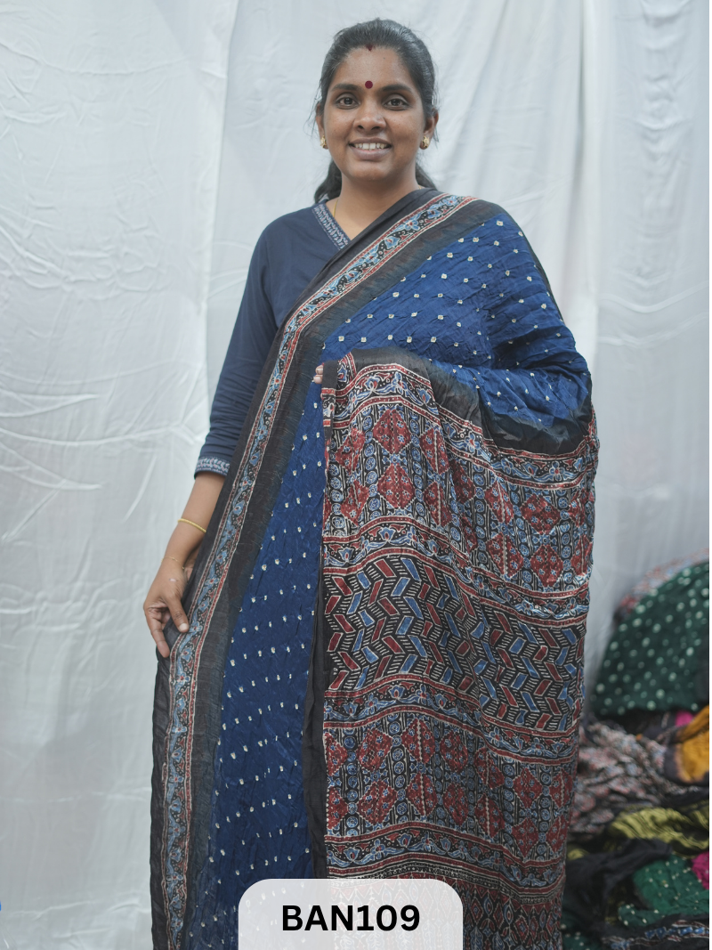 BANDHANI WITH AJRAKH SEMI GAJI SAREE