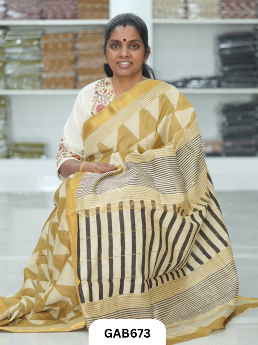 Hand Block Printed Maheshwari Silk Saree