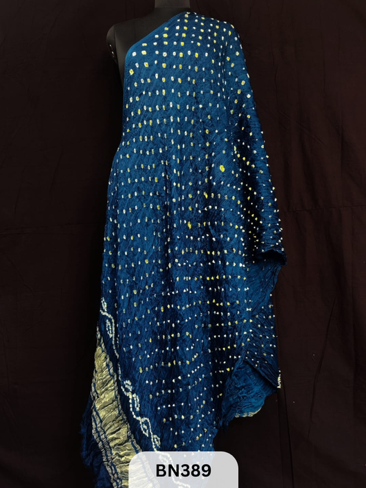Bandhani with lagidi patta Dupatta