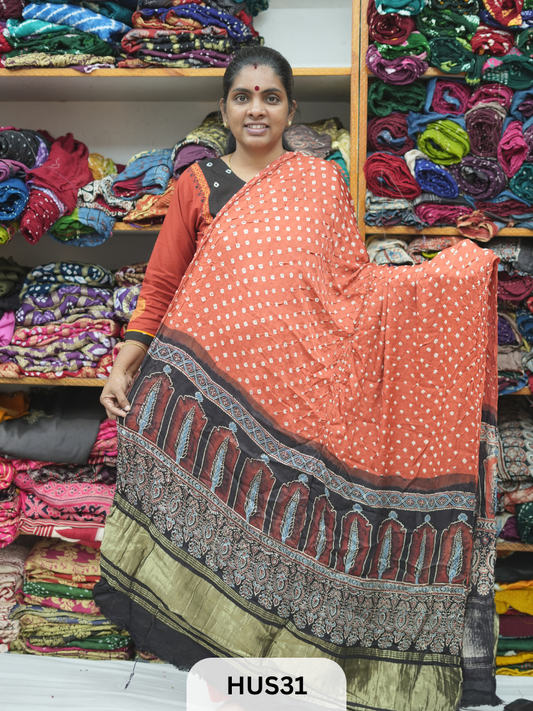 BANDHANI AJRAKH WITH LAGDI PATTA DUPPATA