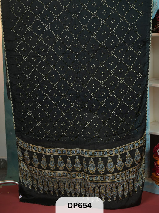 Bandhani Dupatta Saree Story with Shanmuga Priya