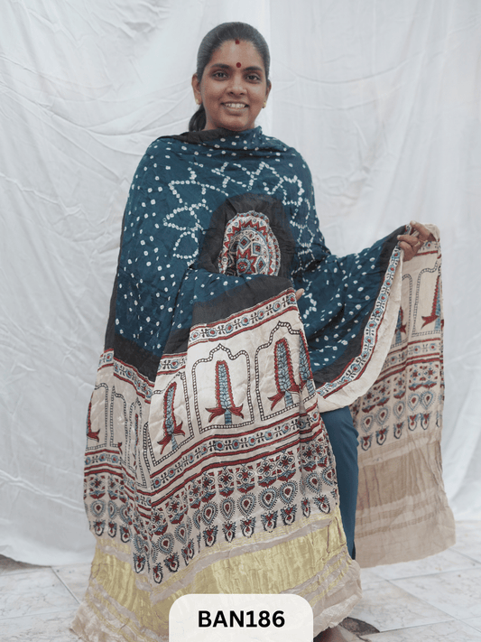 AJRAKH BANDHEJ GUL DUPPATA WITH LAGDI PATTA