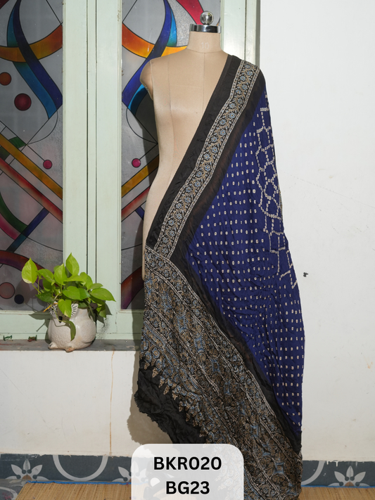 BANDHANI WITH AJRAKH DUPPATA | BORDER