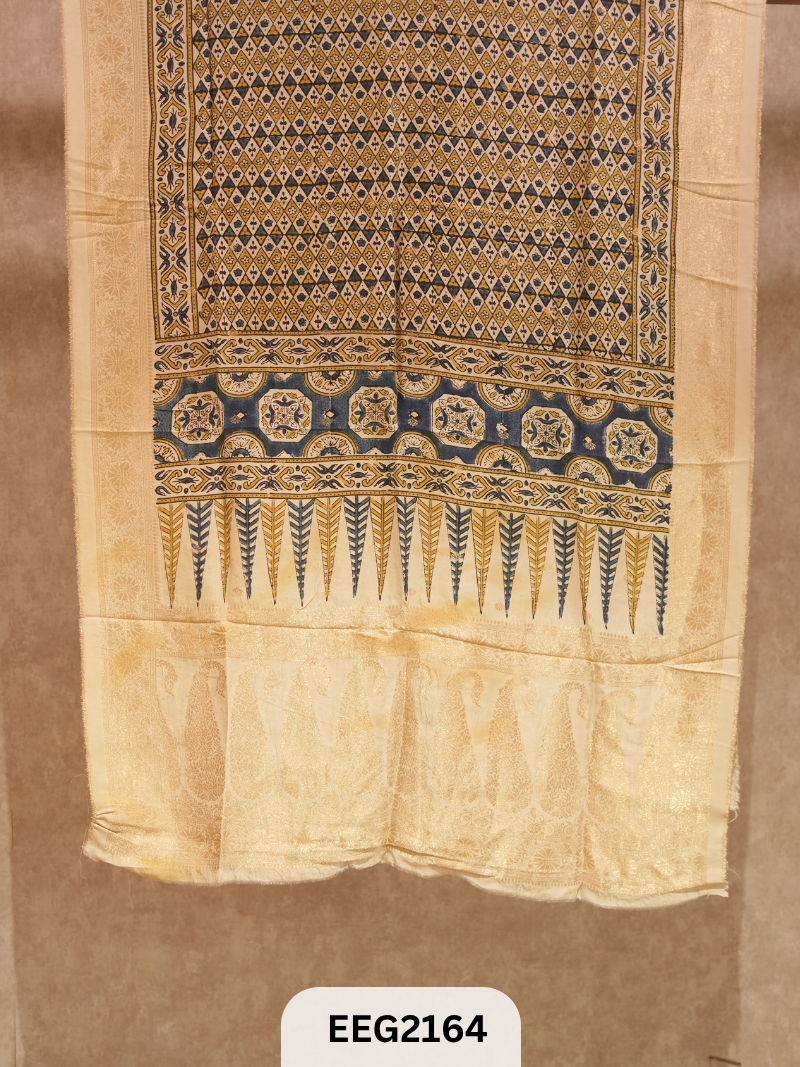 DOLA AJRAKH DUPPATTA