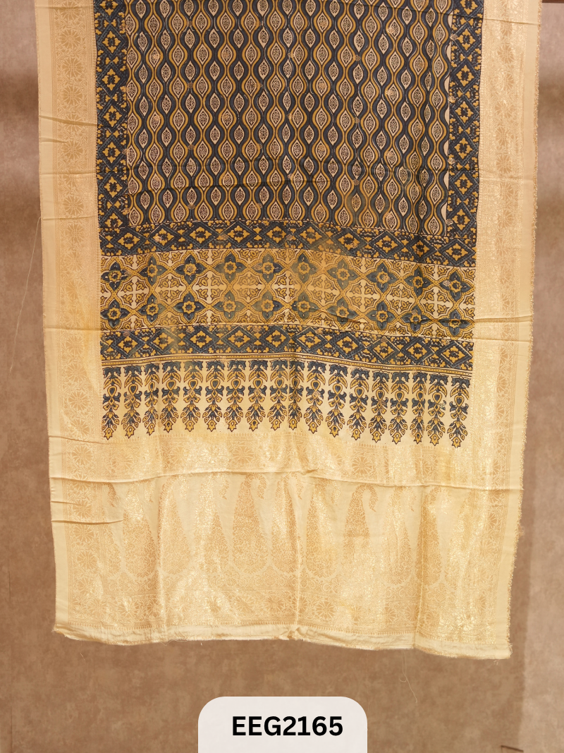 DOLA AJRAKH DUPPATTA
