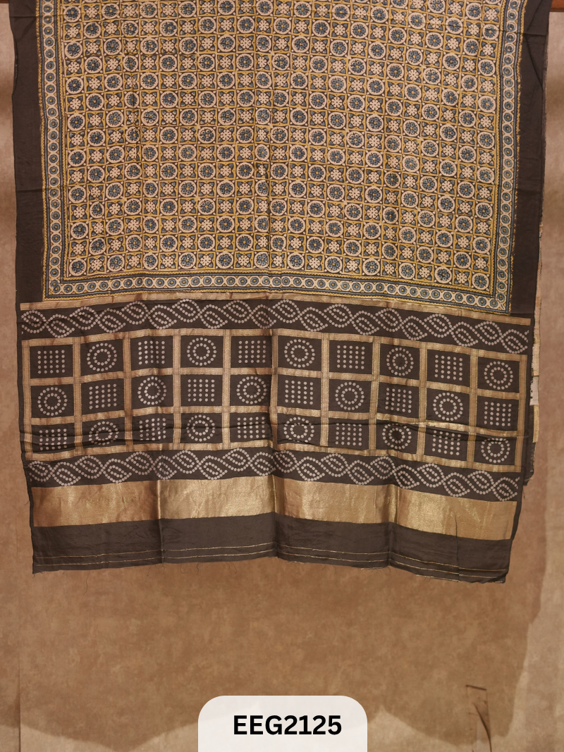DOLA AJRAKH DUPPATTA