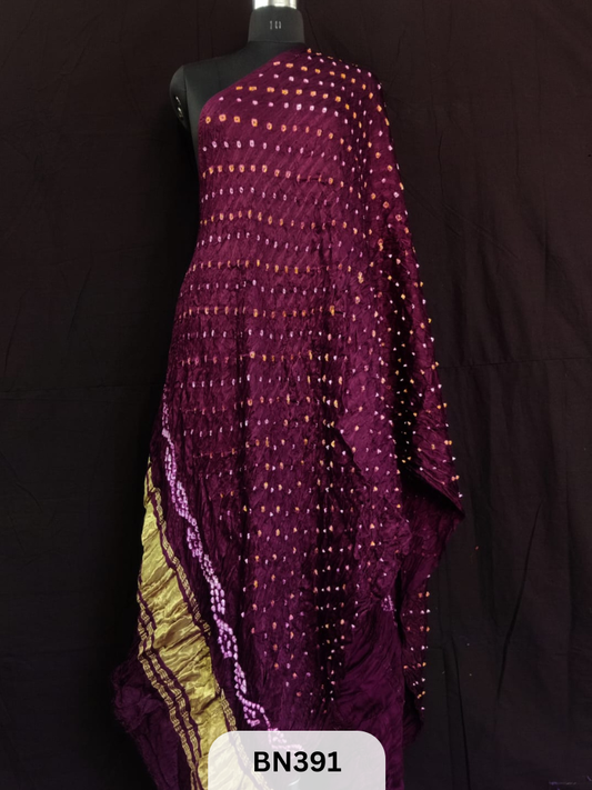 Bandhani with lagidi patta Dupatta