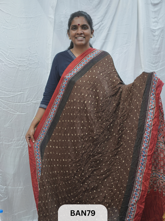 BANDHANI WITH AJRAKH SEMI GAJI SAREE