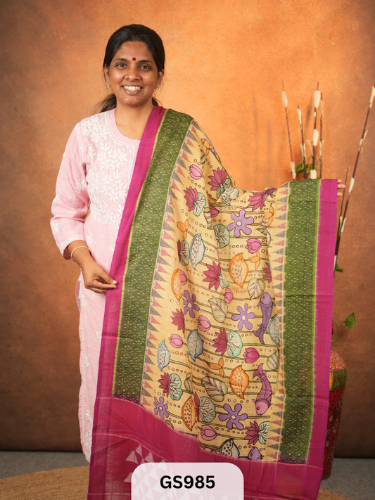 Ikkat Pochampalli dupatta with Penkalamkari