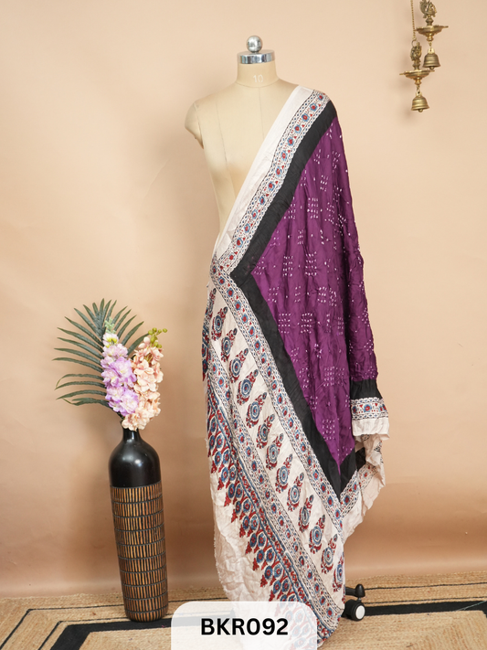BANDHANI WITH AJRAKH DUPPATA | BORDER