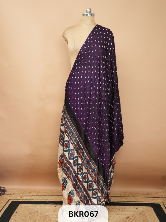 BANDHANI WITH AJRAKH  DUPPATA | BORDERLESS