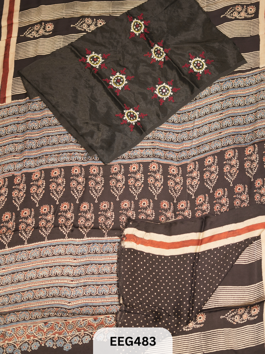 AJRAKH MODAL SAREE WITH KUTCHI HANDWORK BLOUSE PIECE EXTRA