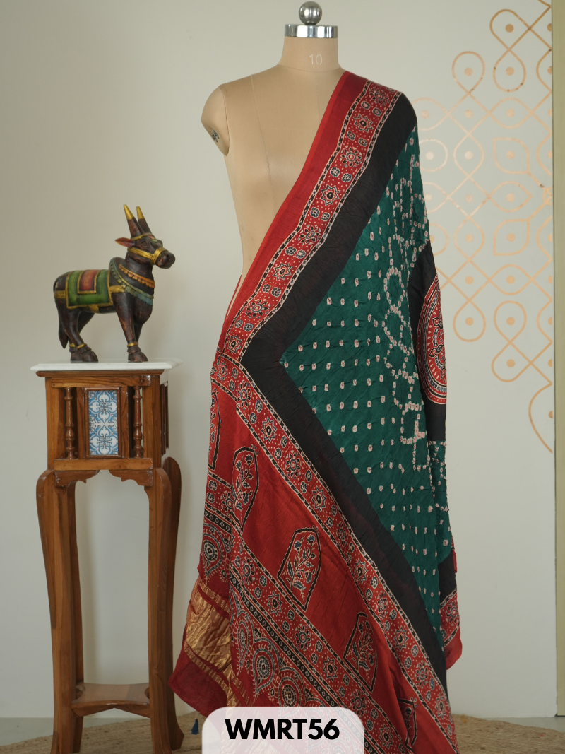 Bandhini with ajrakh duppatta