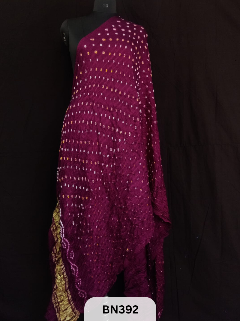 Bandhani with lagidi patta Dupatta
