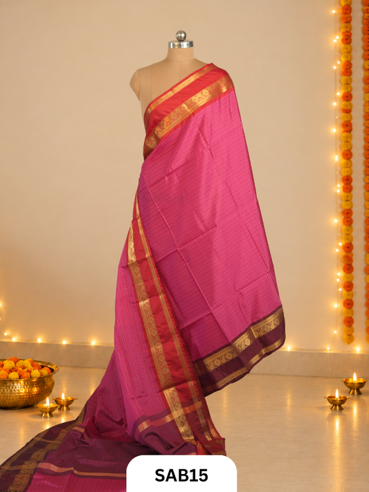 Kasa Kasa Checks With Ganga Jamuna border Saree