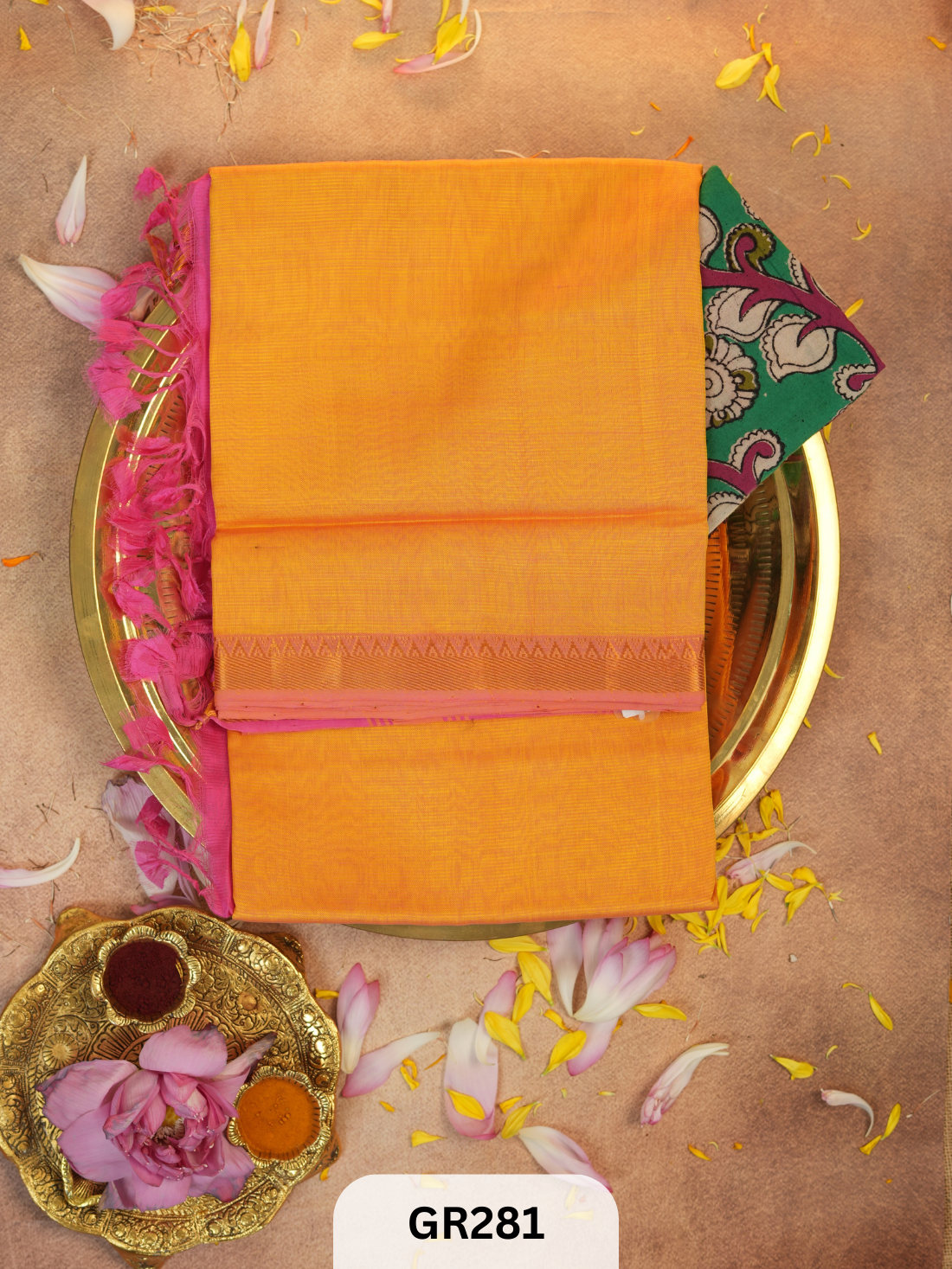 Handloom Mangalgiri pattu plain saree with Kalamkari blouse