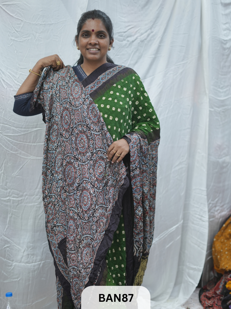 BANDHANI WITH AJRAKH SEMI GAJI SAREE