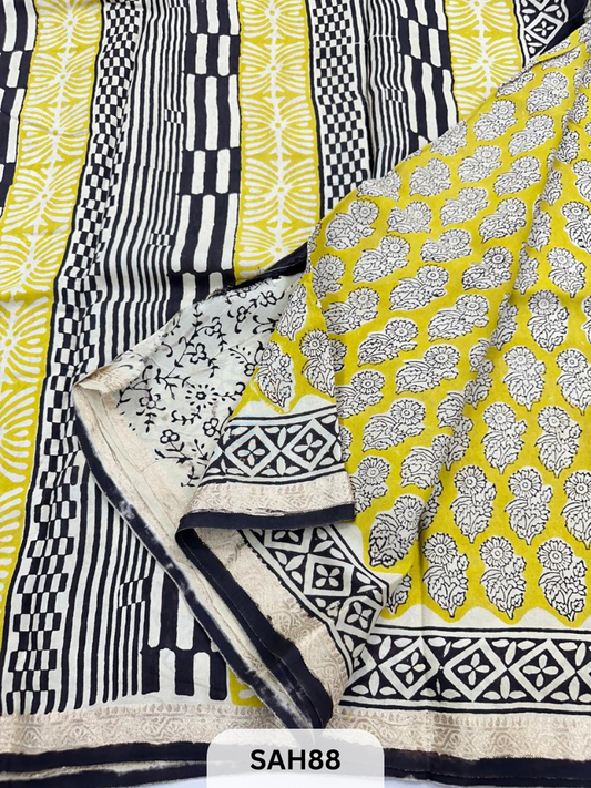 DOLA SILK NAKSHI BORDER SAREE