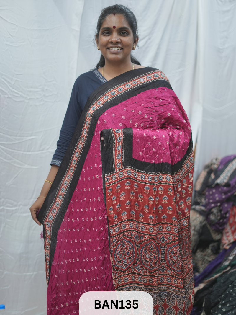 BANDHANI WITH AJRAKH SEMI GAJI SAREE