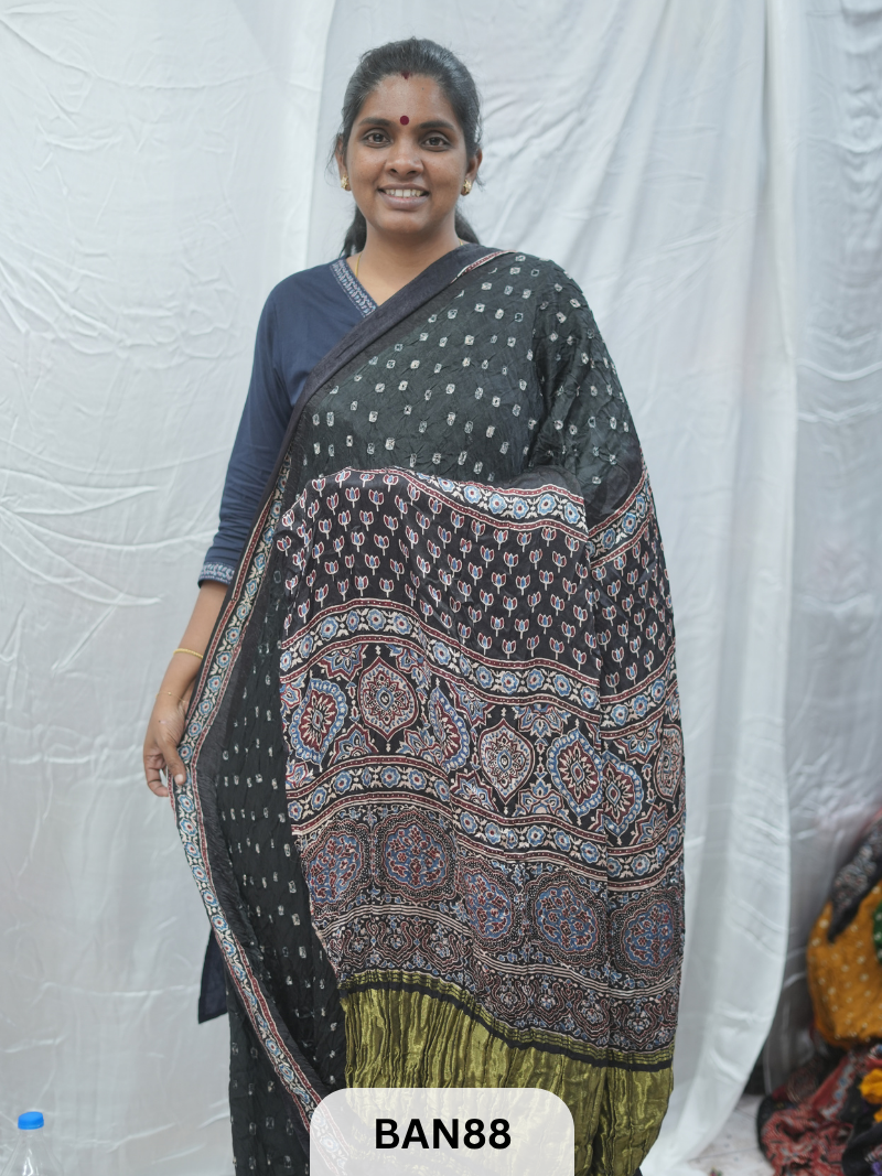 BANDHANI WITH AJRAKH SEMI GAJI SAREE