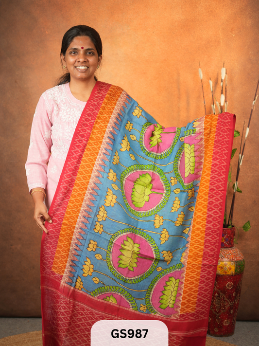 Ikkat Pochampalli dupatta with Penkalamkari
