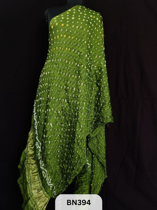 Bandhani with lagidi patta Dupatta