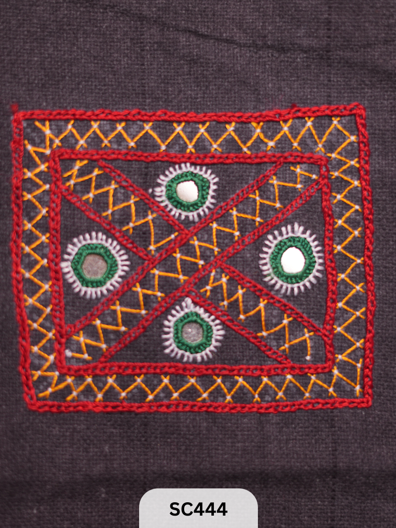 BHUJODI HANDCRAFTED PATCH - "4 X 3.5 INCH"