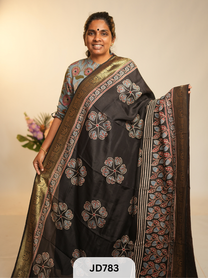 NAKSHI BORDER - DOLA WITH MUSLIN SILK SAREE