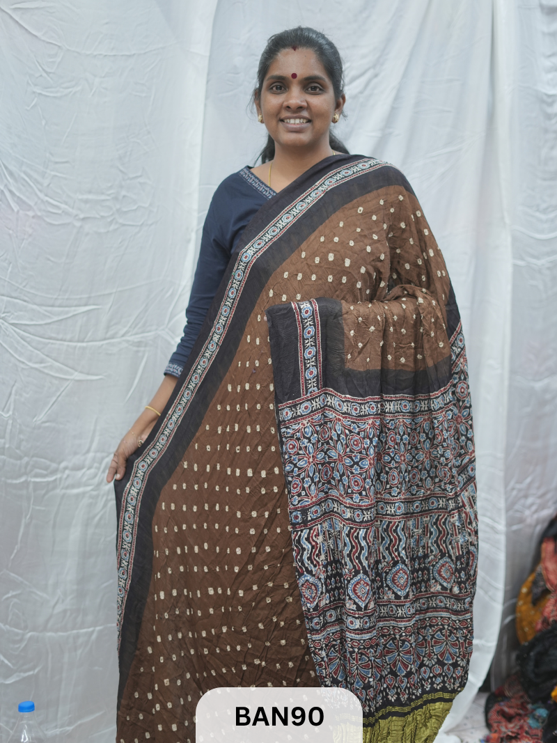 BANDHANI WITH AJRAKH SEMI GAJI SAREE