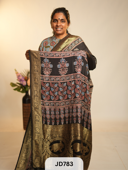 NAKSHI BORDER - DOLA WITH MUSLIN SILK SAREE