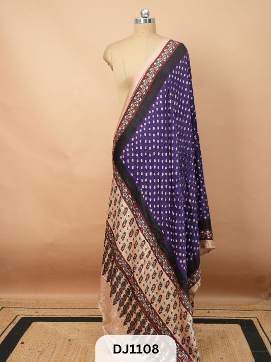 BANDHANI WITH AJRAKH DUPPATA | BORDER