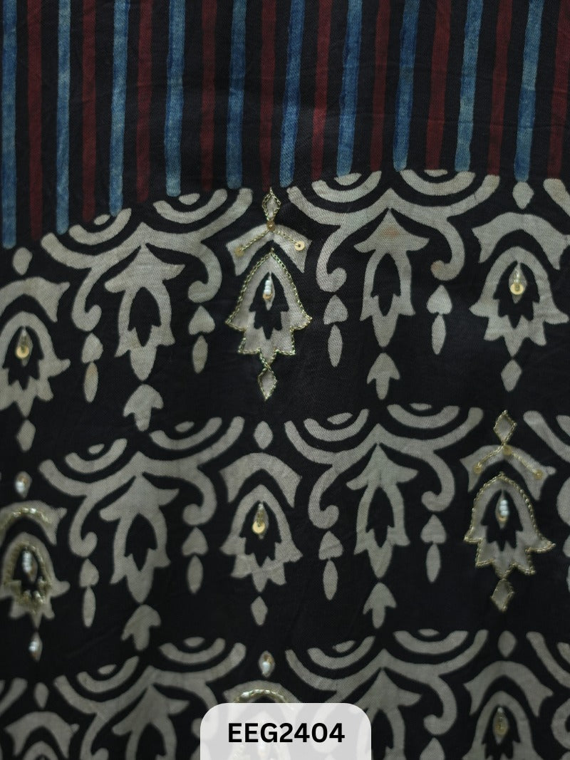 MODAL AJRAKH PRINT KHUFTAN WITH KHATLI WORK
