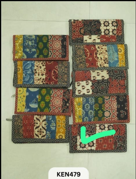 TUKDI PATCHWORK CLUTCHS - ASORTED 5 PCS
