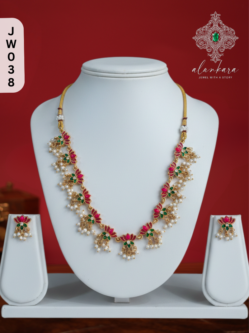 LOTUS PEARL SET - ORGINAL KEMPU STONE